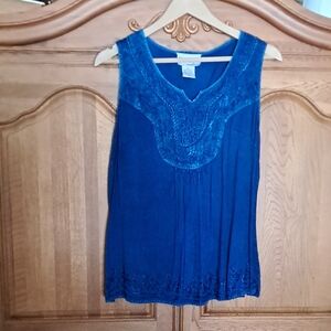 NorthStyle Sleeveless Blouse